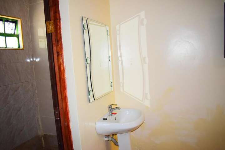Room 15 of 37