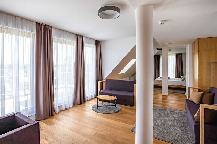 Room 15 of 45