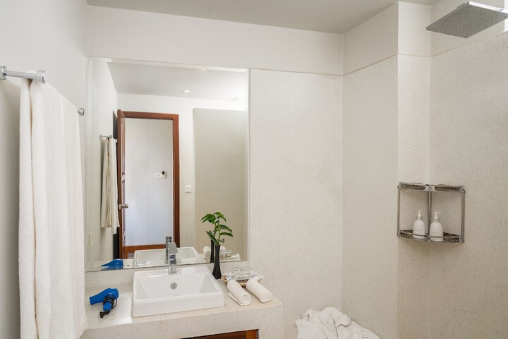Room 29 of 64