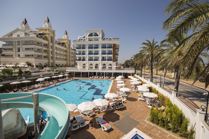 Pool Hotel