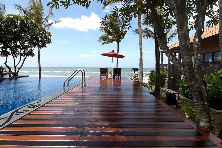 Sundeck 60 of 66
