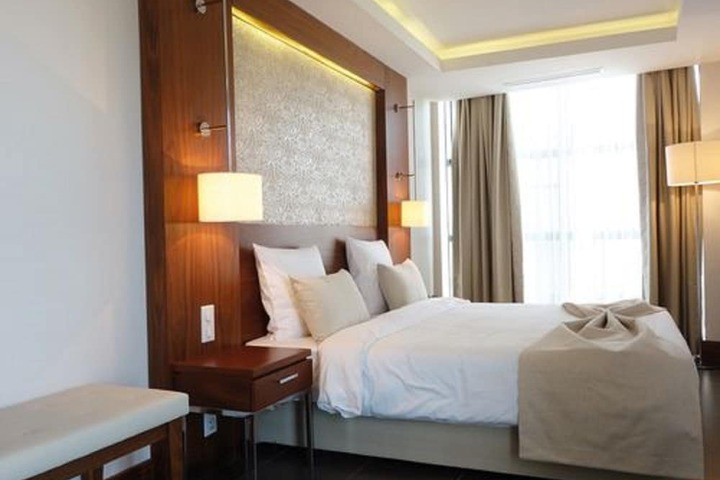 Room 19 of 37