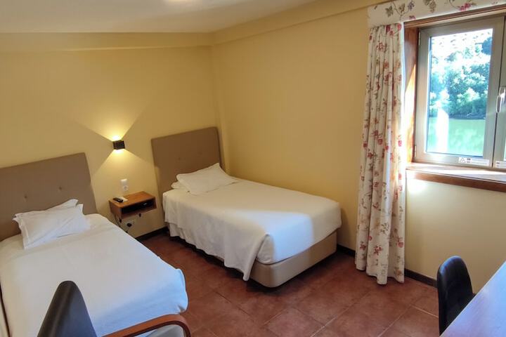 Room 5 of 49