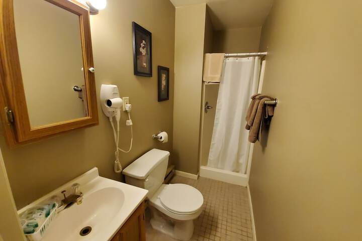 Room 46 of 68