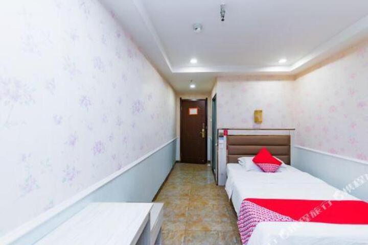 Korla green express hotel