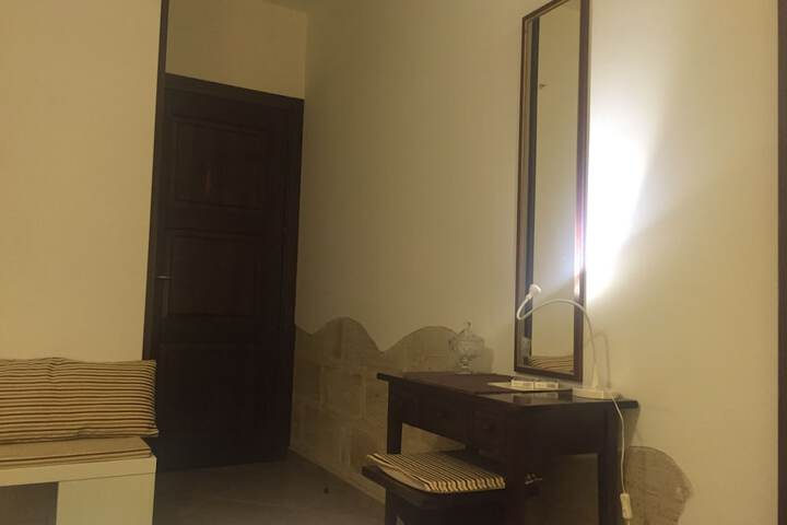 Room 14 of 247
