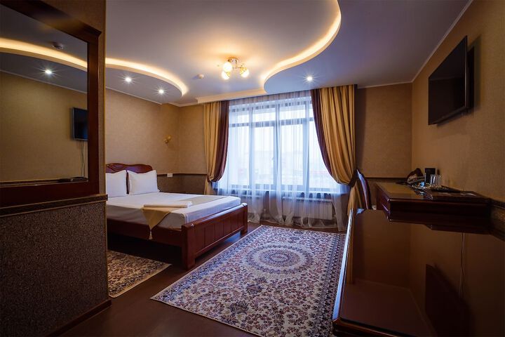 Room 16 of 34