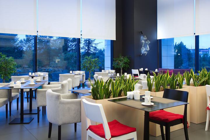 Dining Photos