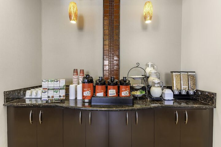 Breakfast/Coffee Service 44 of 60
