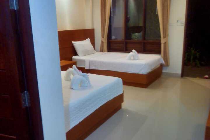 Room 13 of 63