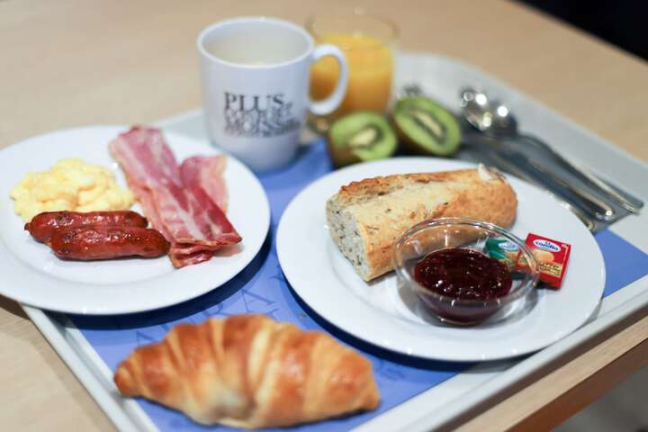 Breakfast/Coffee Service 46 of 59
