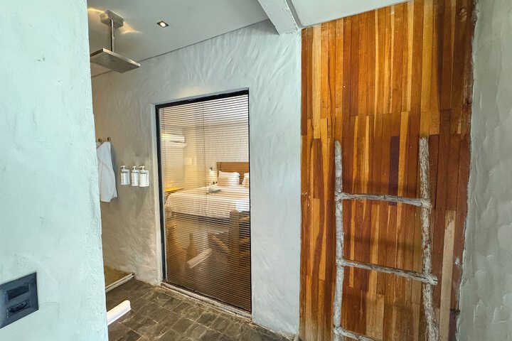 Room 61 of 110