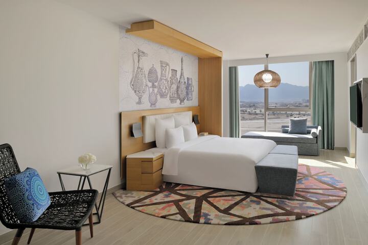 Room 8 of 115