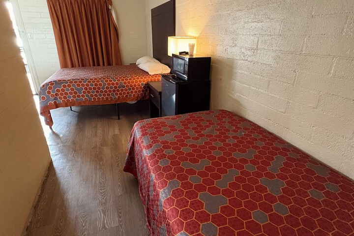 Room 5 of 21