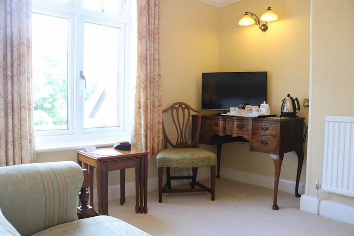 Room 13 of 22