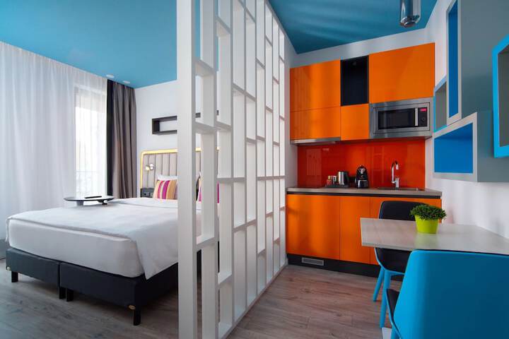 Room 7 of 50