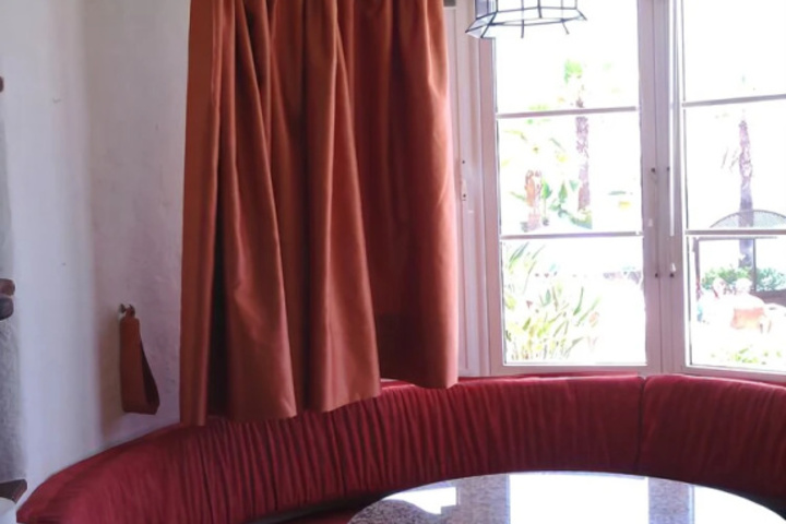 Room 3 of 8