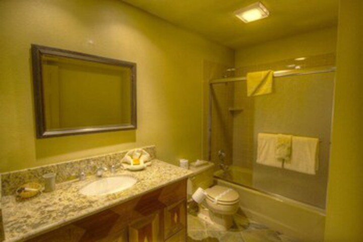 Room 10 of 92