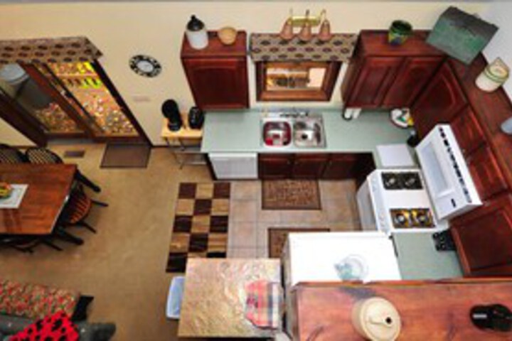 Room 28 of 34