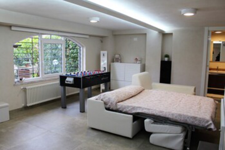 Room 10 of 21