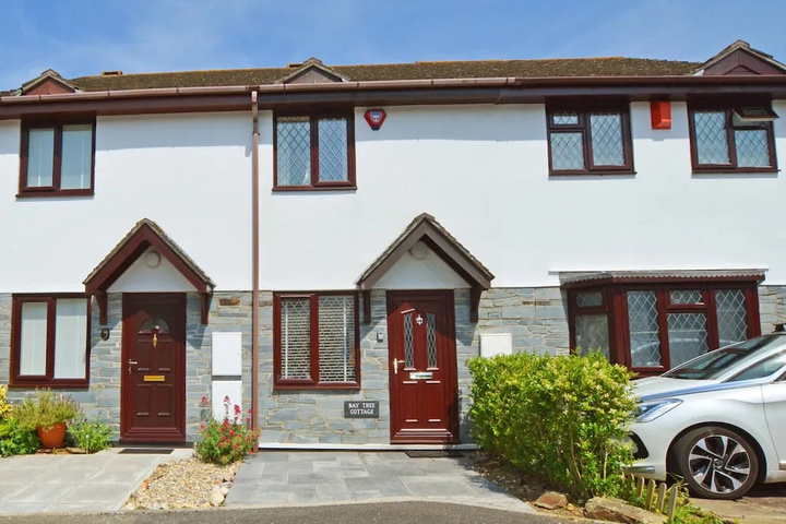Modern Holiday Home in Padstow With Private Garden