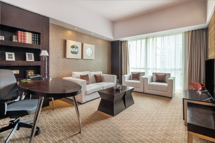 Room 30 of 132