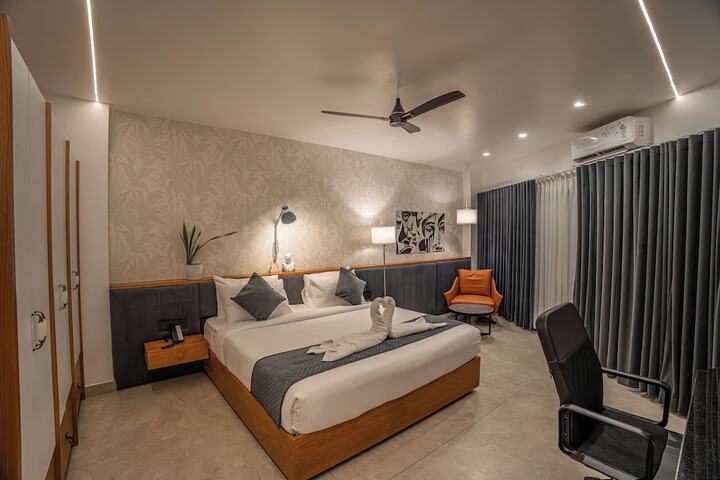 Room 51 of 100