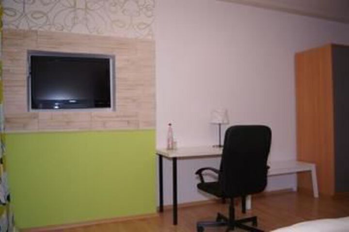 Room 17 of 26