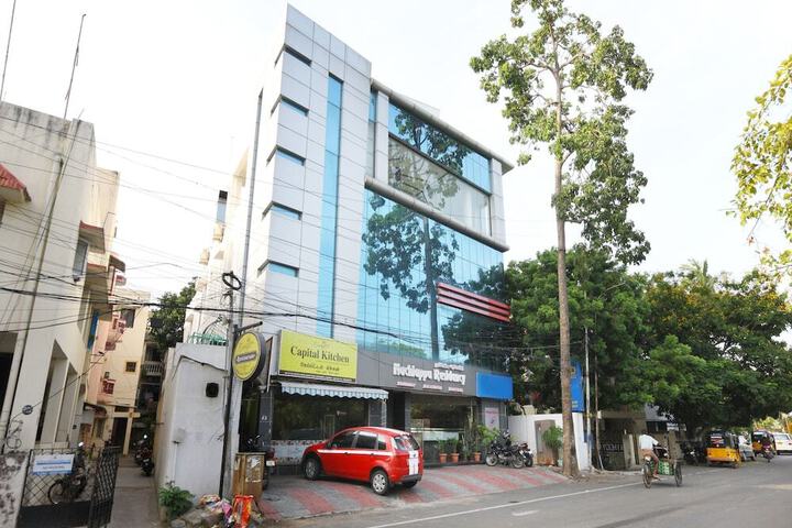 OYO 15714 NACHIAPPA RESIDENCY