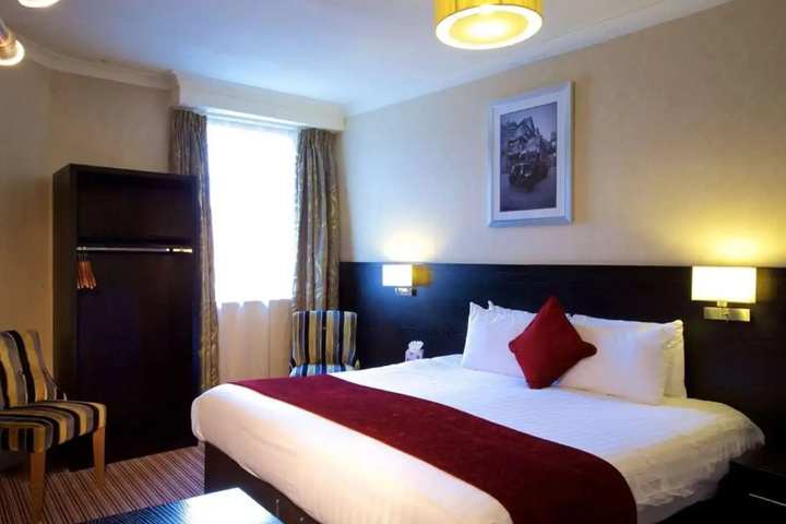guest_rooms