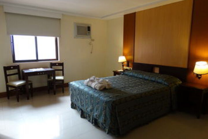 Room 37 of 78