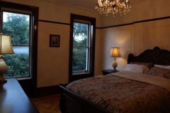 Room 5 of 39