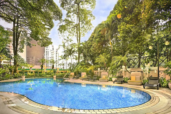 Pool Hotel