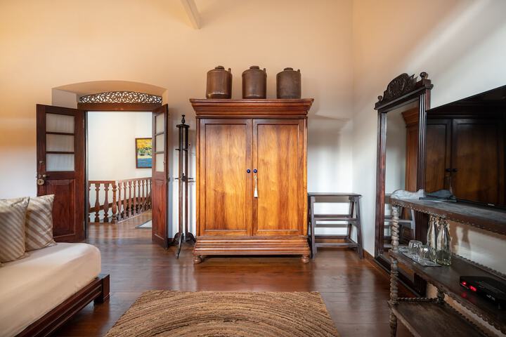 Room 15 of 31