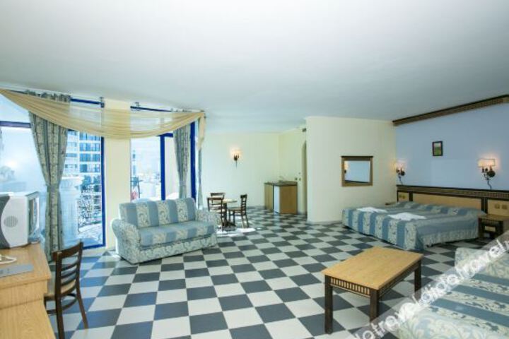 Hotel Interior 6 of 34
