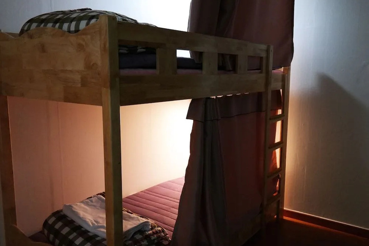 guest_rooms