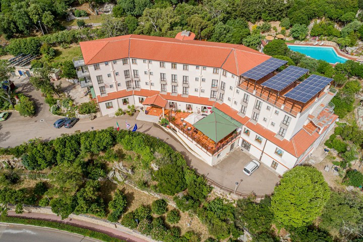Hotel 77 of 90