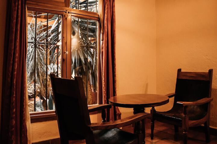 Room 10 of 82