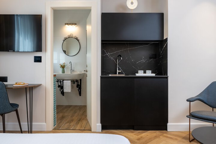 Private kitchenette