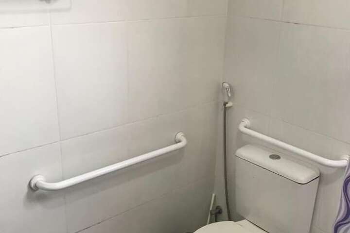 Room 42 of 62