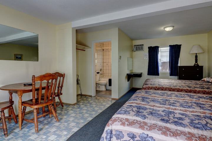 Room 9 of 46