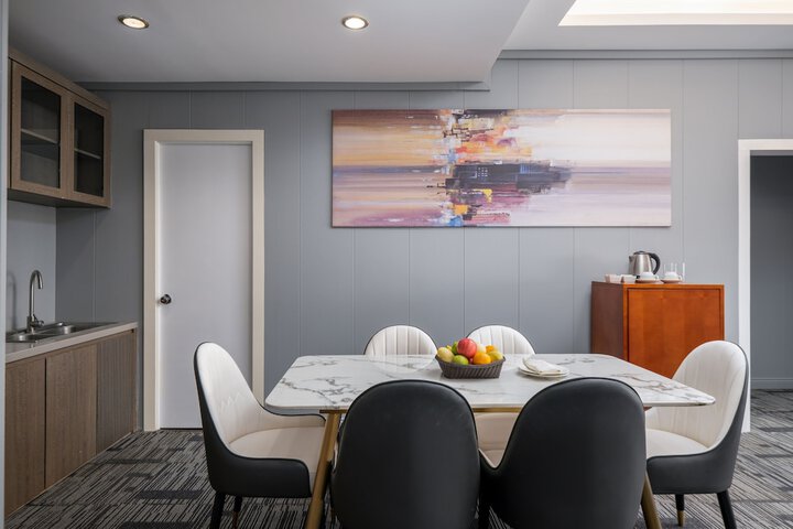 Dining Photos