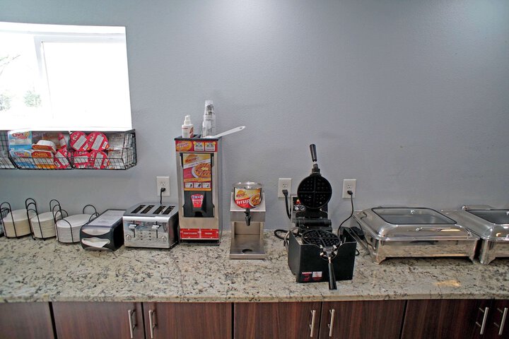 Breakfast/Coffee Service 66 of 78