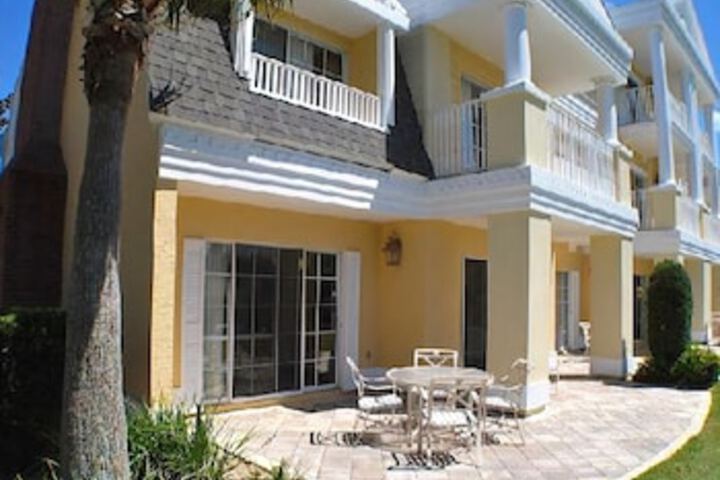 Hotel 1 of 2