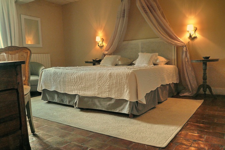 Room 12 of 94