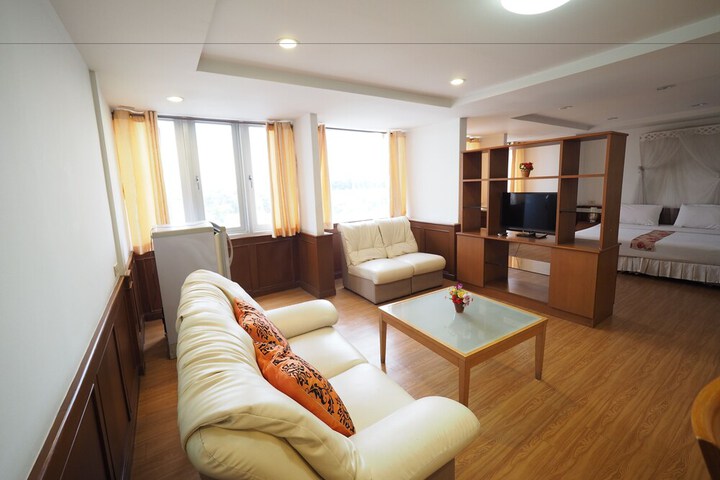 Room 25 of 46