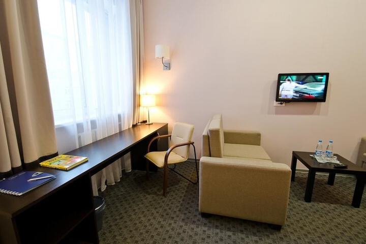 Room 14 of 42