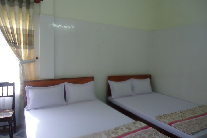 Room 8 of 49
