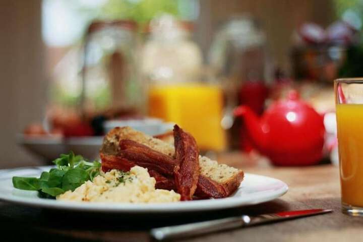 Breakfast/Coffee Service 28 of 33