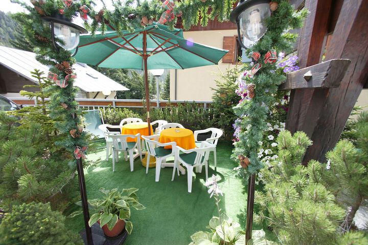 Terrace/Patio 37 of 38